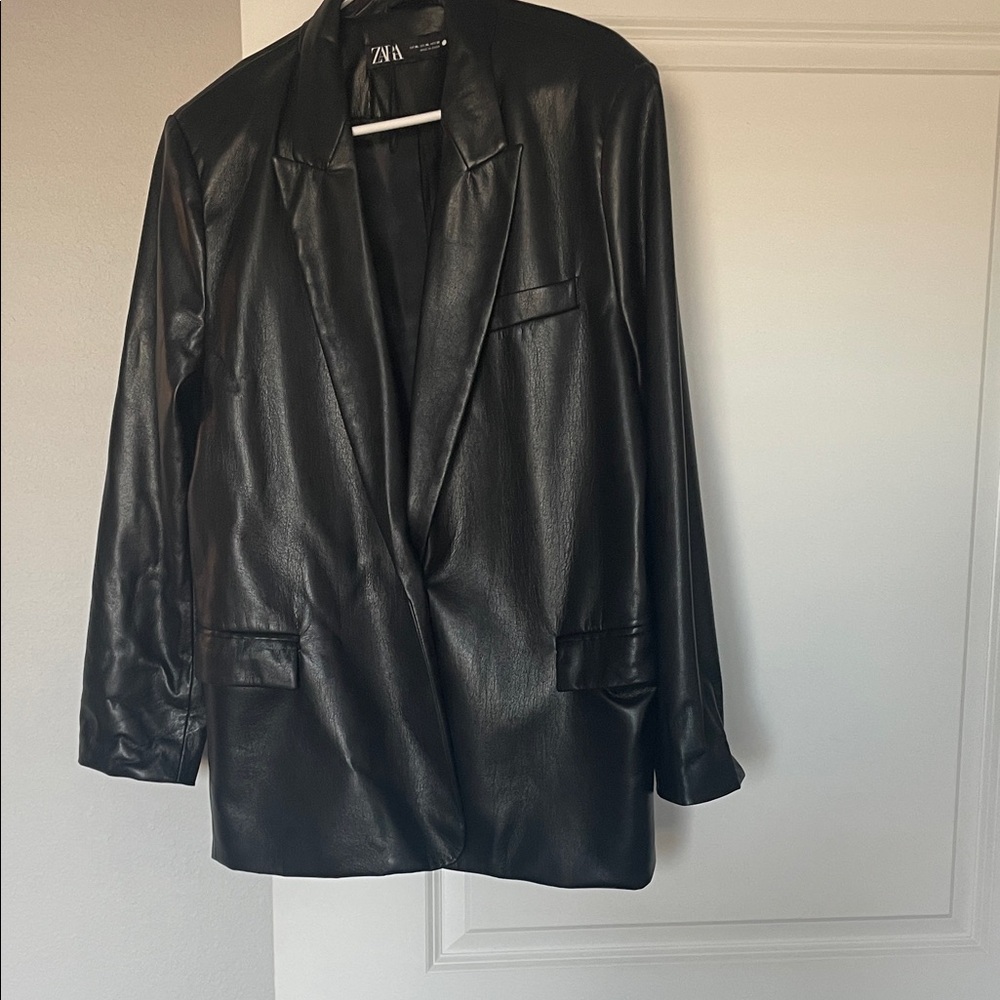Zara Women's Black Faux Leather Blazer